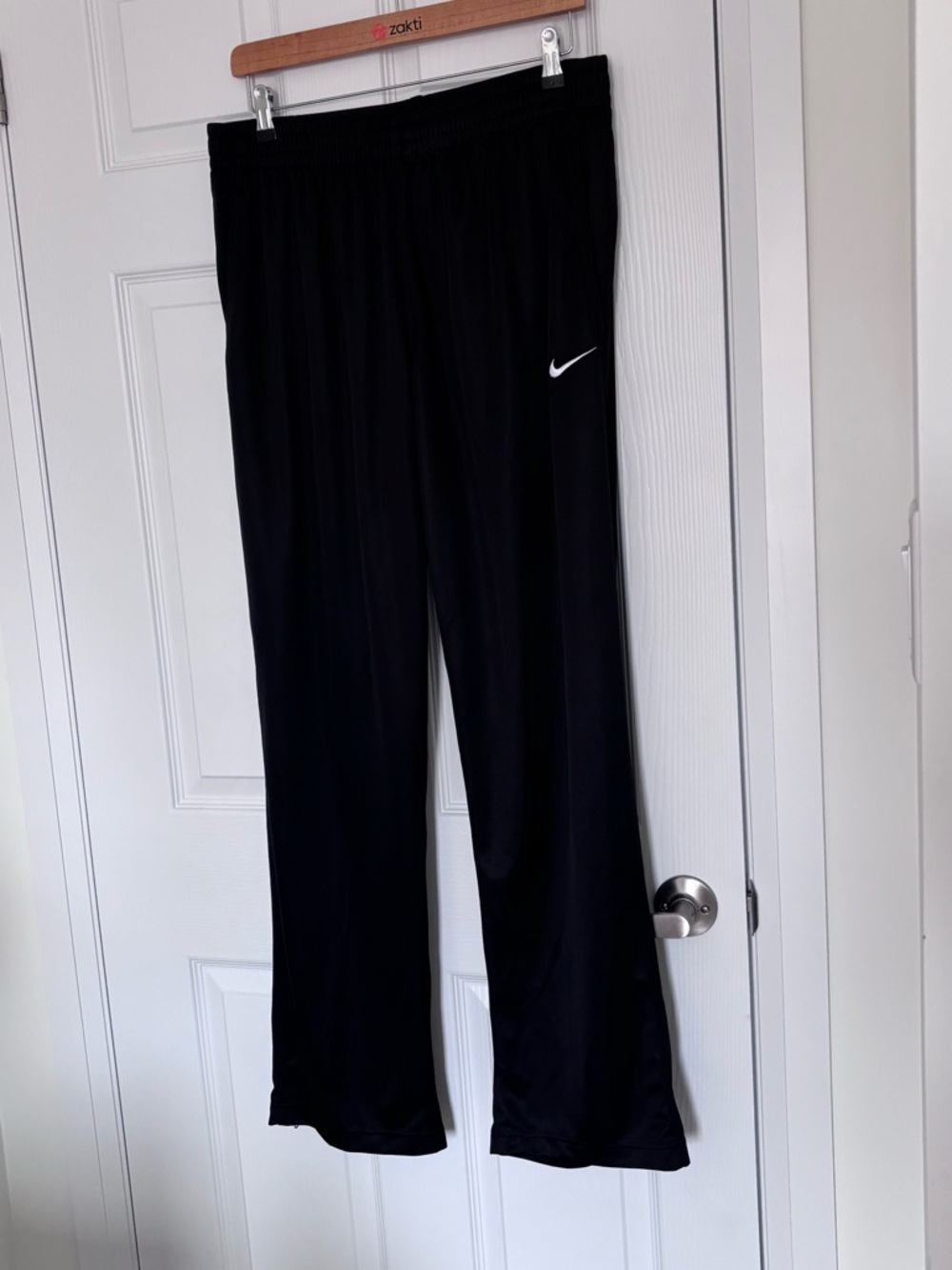 Nike Wide Leg Pants in Black - Picture 2 of 11